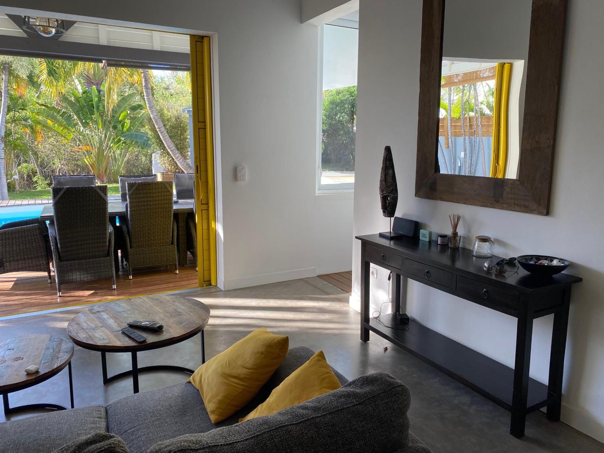 Villa Ylang Сен Жилс ле Бен Екстериор снимка